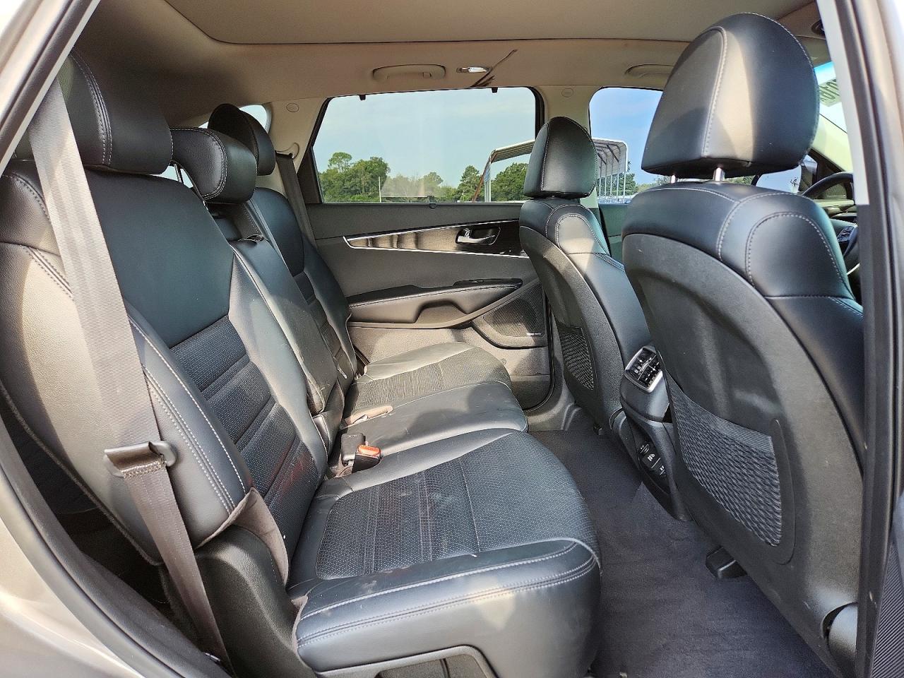 2019 Kia Sorento Ex V6 Gray vin: 5XYPH4A54KG480341