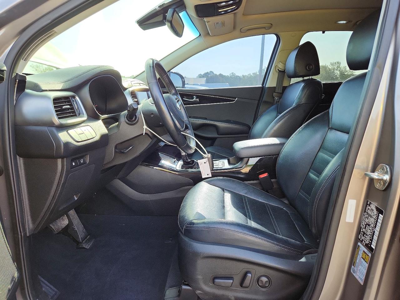 2019 Kia Sorento Ex V6 Gray vin: 5XYPH4A54KG480341