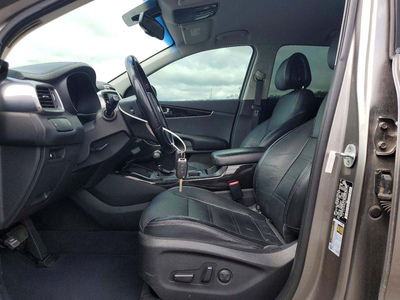 2016 Kia Sorento Ex Серый vin: 5XYPH4A55GG092719