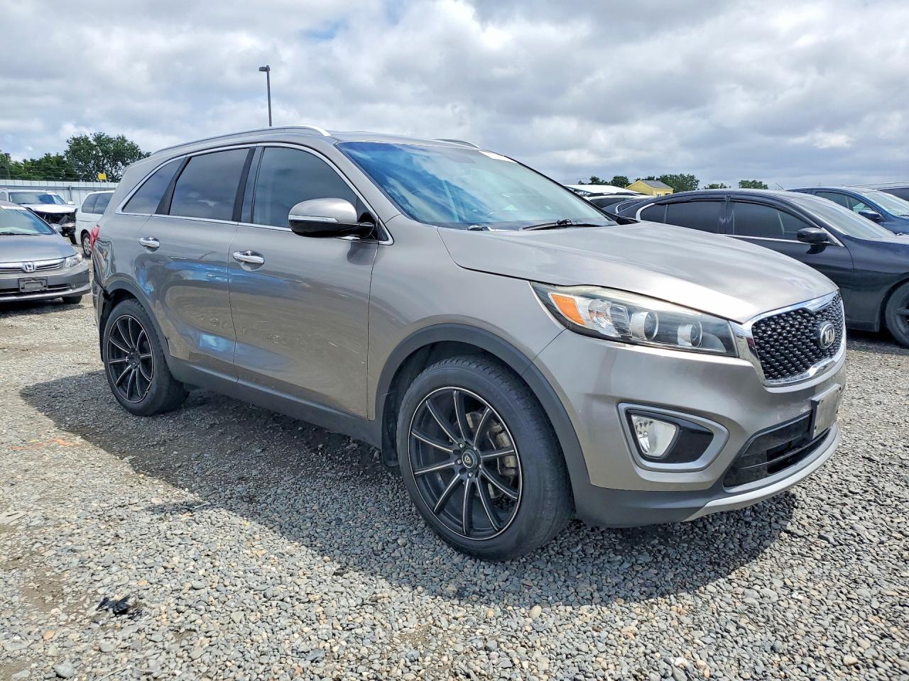 2016 Kia Sorento Ex Серый vin: 5XYPH4A55GG092719