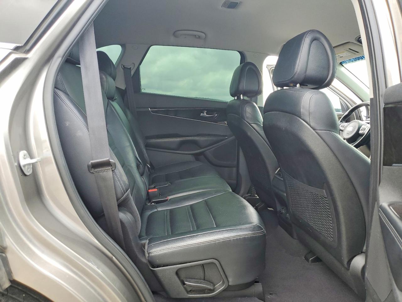 2016 Kia Sorento Ex Серый vin: 5XYPH4A55GG092719