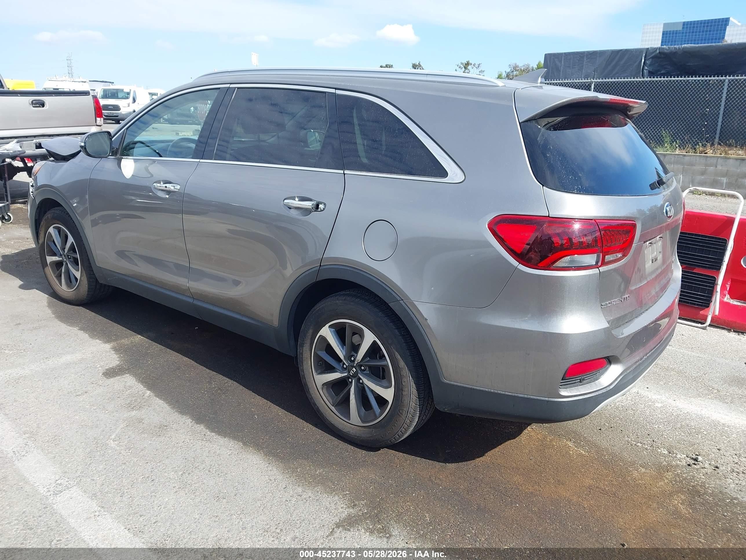 2019 Kia Sorento 3.3l Ex Gray vin: 5XYPH4A56KG538868