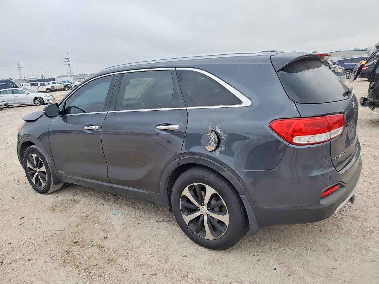 2016 Kia Sorento Ex Black vin: 5XYPHDA10GG023871