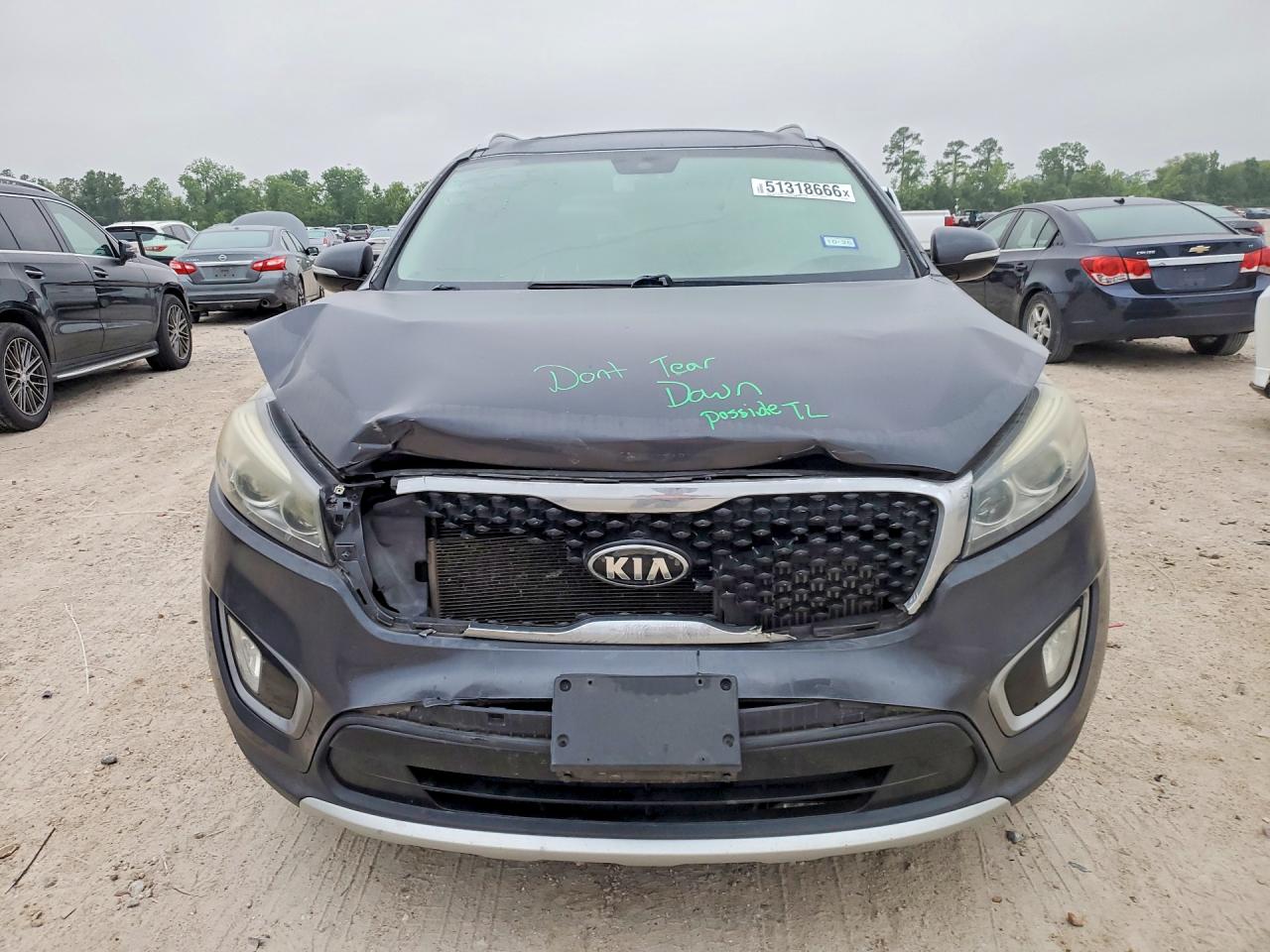 2016 Kia Sorento Ex Black vin: 5XYPHDA10GG023871