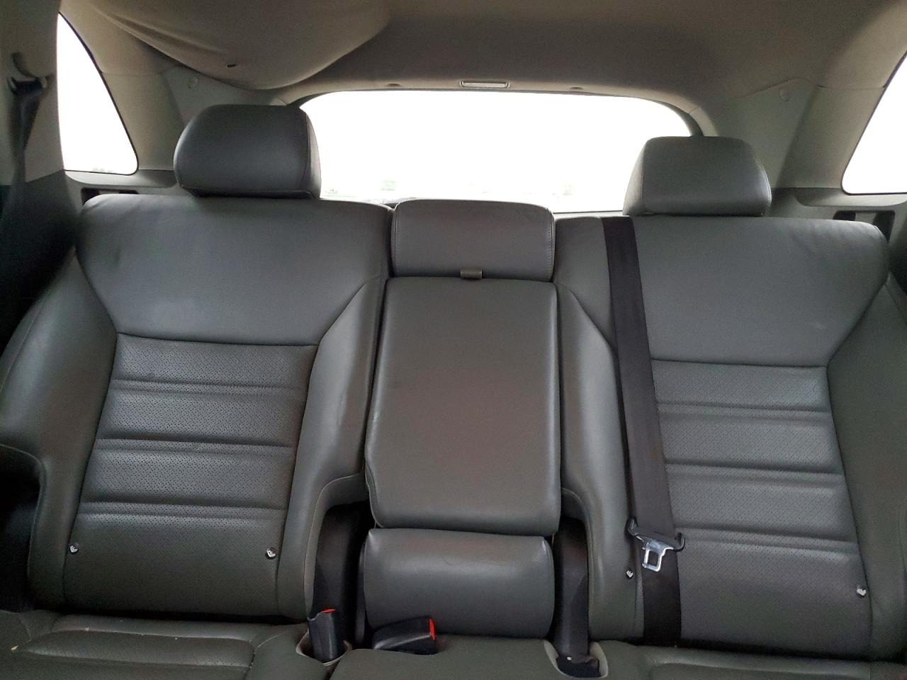 2016 Kia Sorento Ex Black vin: 5XYPHDA10GG023871