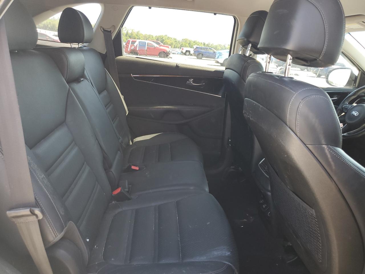 2017 Kia Sorento Ex White vin: 5XYPHDA10HG188823