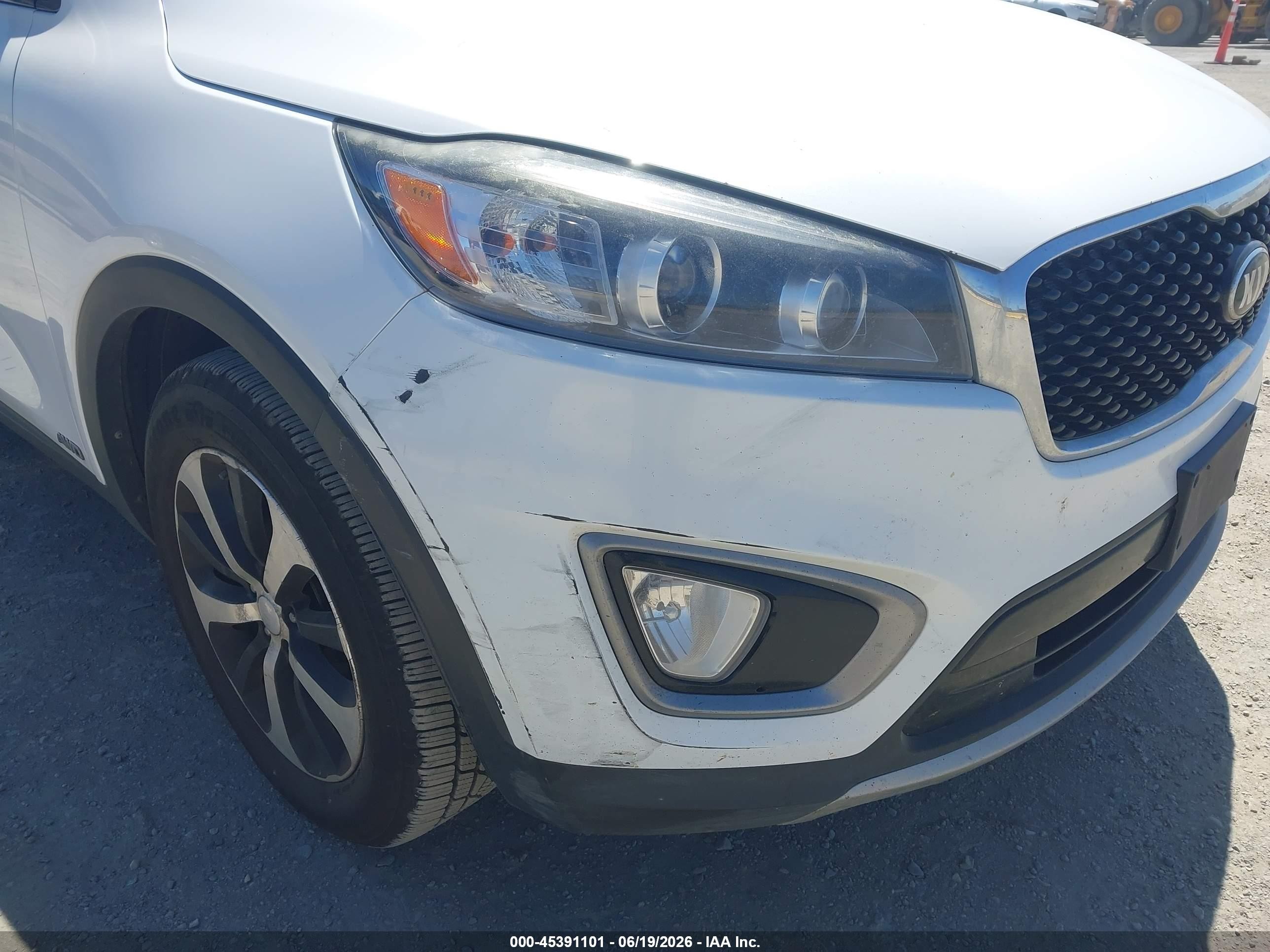 2016 Kia Sorento 2.0t Ex White vin: 5XYPHDA11GG035172