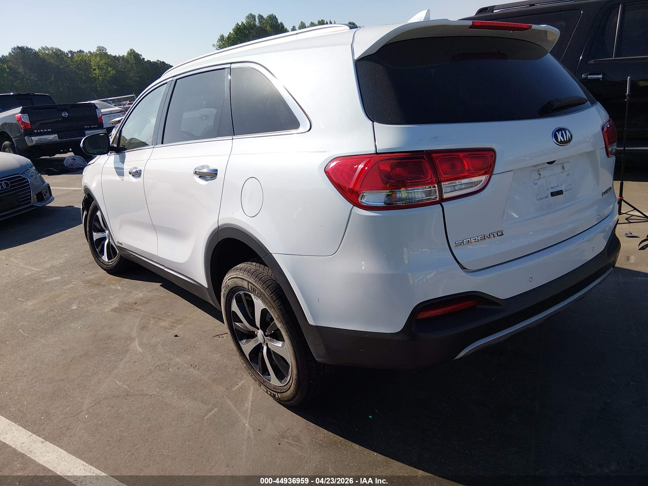 2016 Kia Sorento 2.0t Ex White vin: 5XYPHDA13GG031785