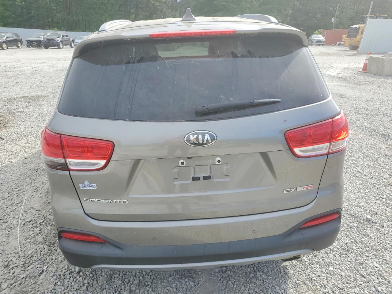 2017 Kia Sorento Ex Silver vin: 5XYPHDA13HG217697