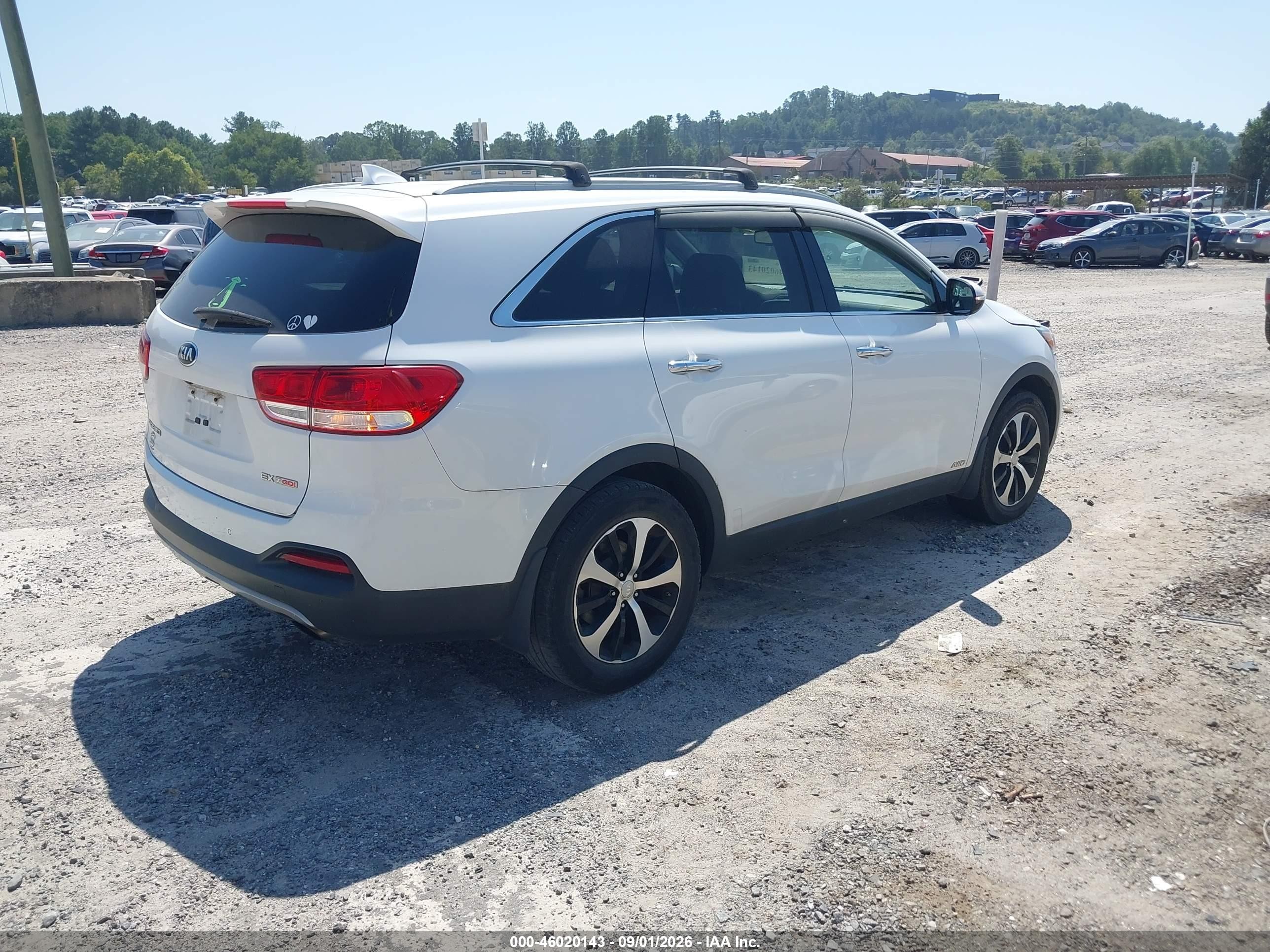 2016 Kia Sorento 2.0t Ex White vin: 5XYPHDA16GG014365