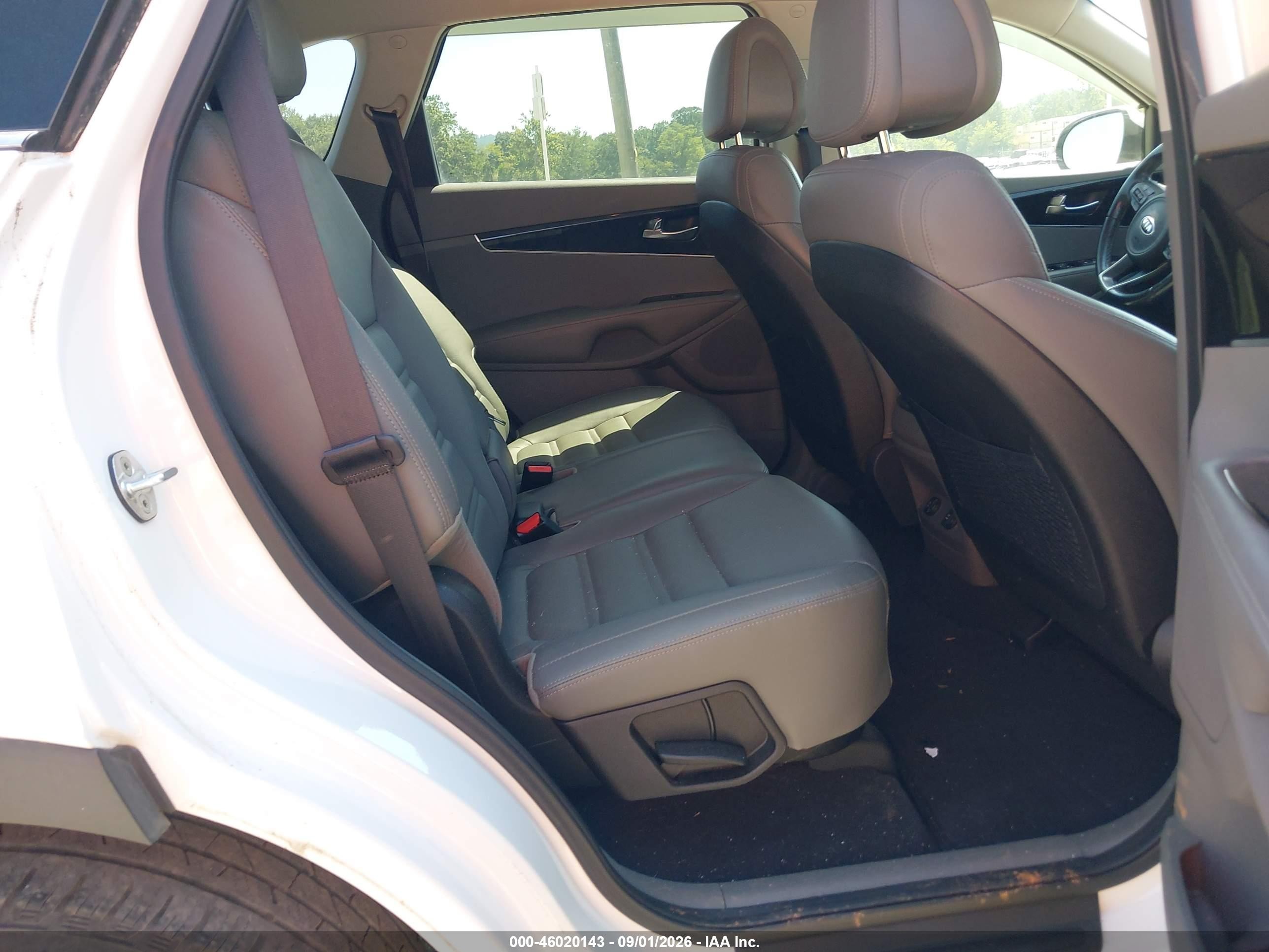 2016 Kia Sorento 2.0t Ex White vin: 5XYPHDA16GG014365