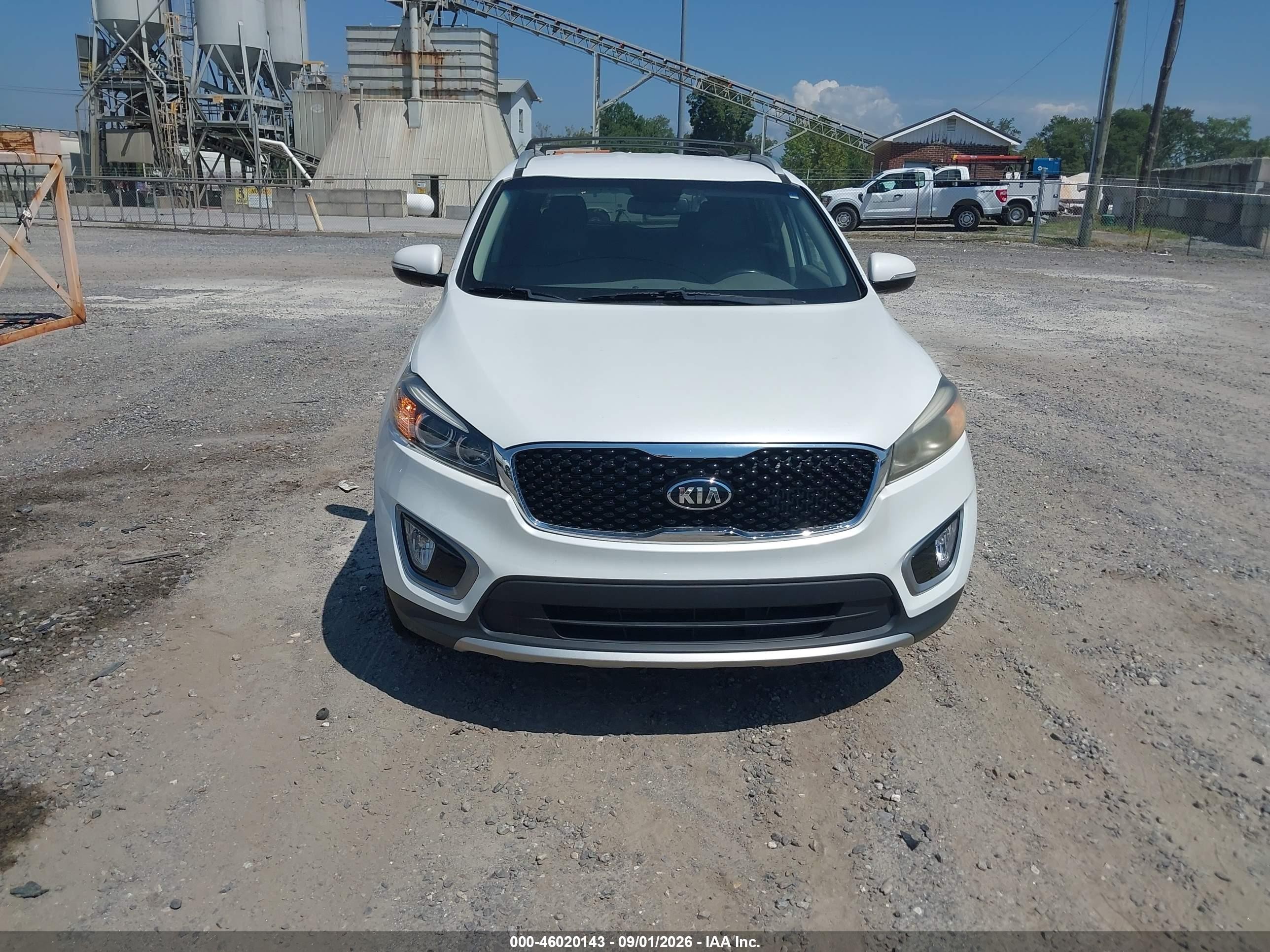 2016 Kia Sorento 2.0t Ex White vin: 5XYPHDA16GG014365