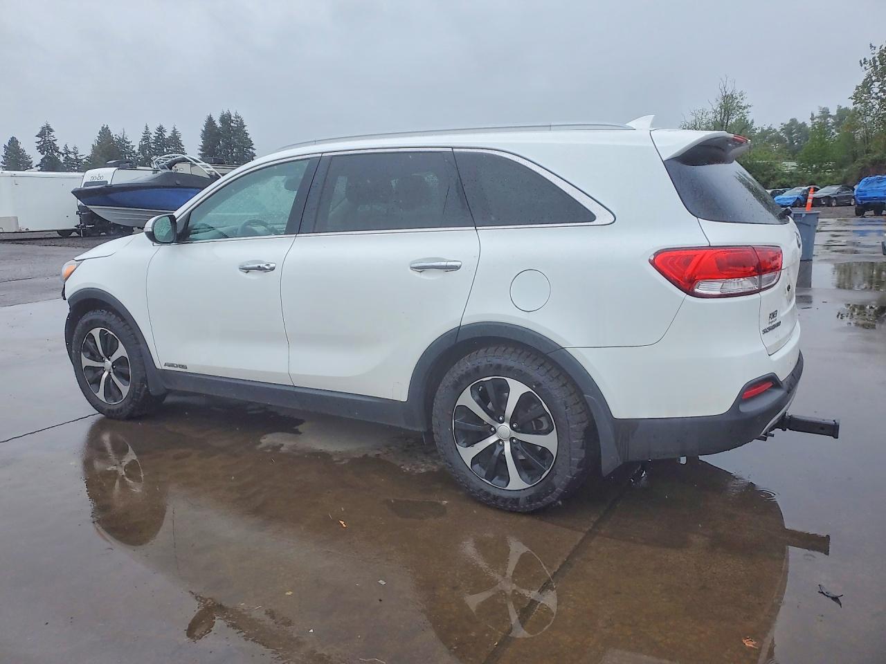 2016 Kia Sorento Ex White vin: 5XYPHDA52GG110478