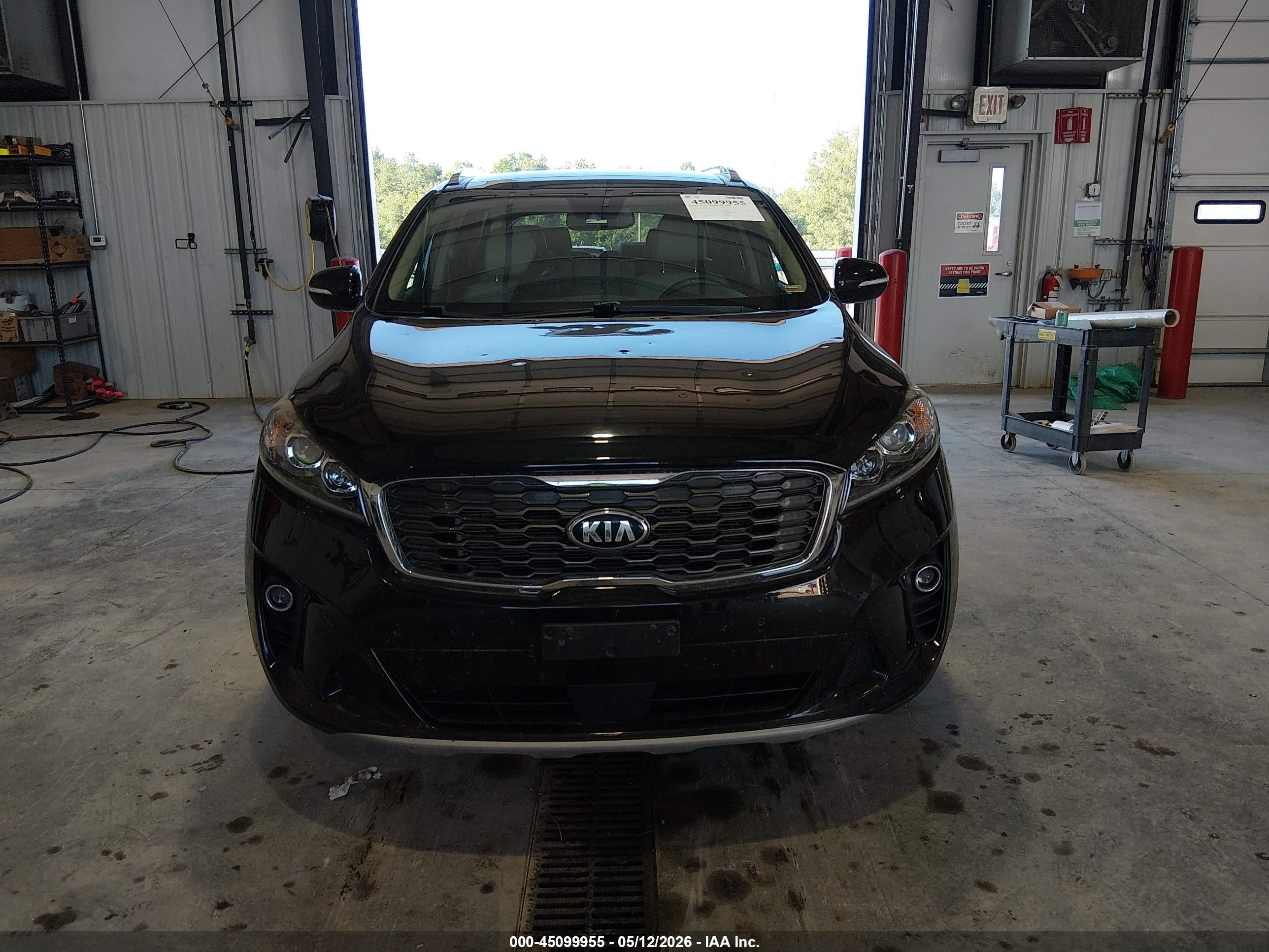 2019 Kia Sorento 3.3l Ex Black vin: 5XYPHDA54KG494188