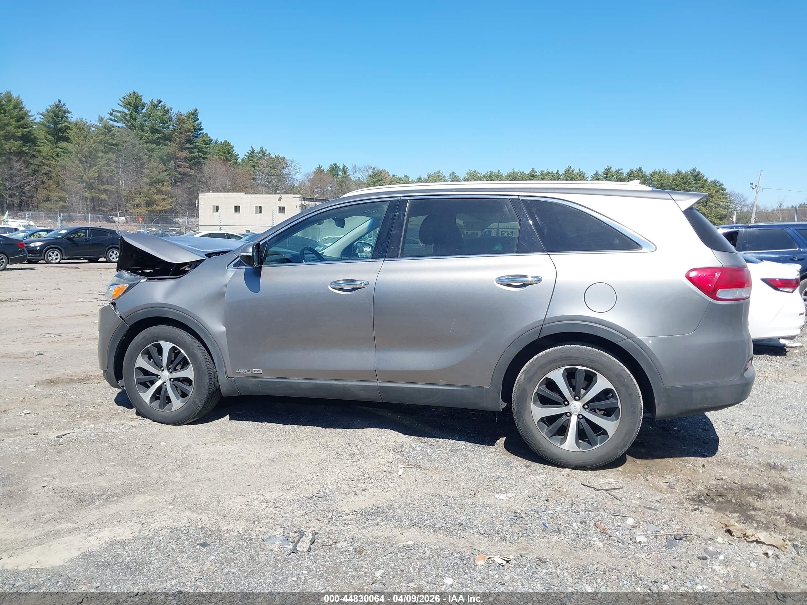 2016 Kia Sorento 3.3l Ex Gray vin: 5XYPHDA56GG152765