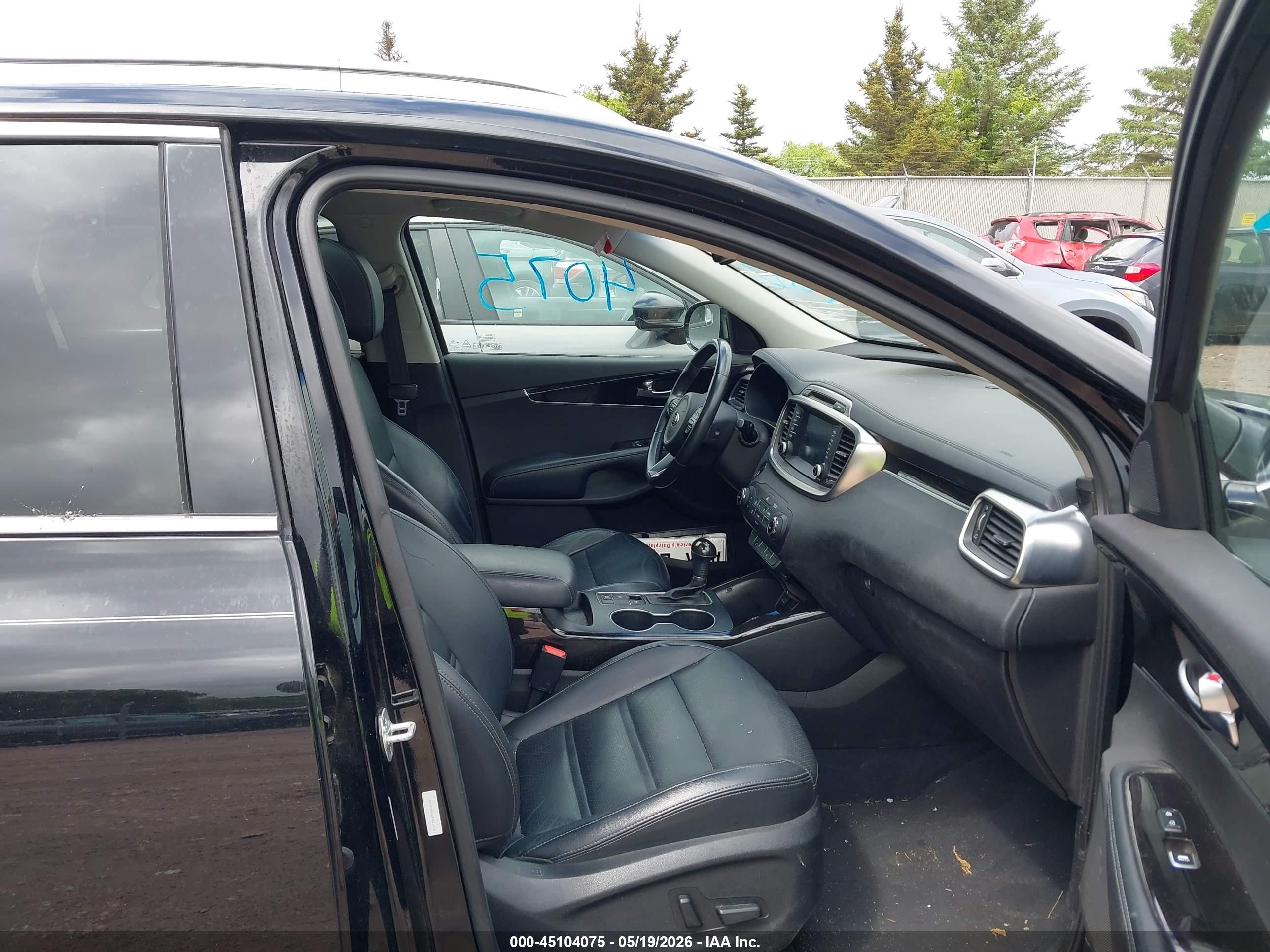 2017 Kia Sorento 3.3l Ex Black vin: 5XYPHDA57HG314131