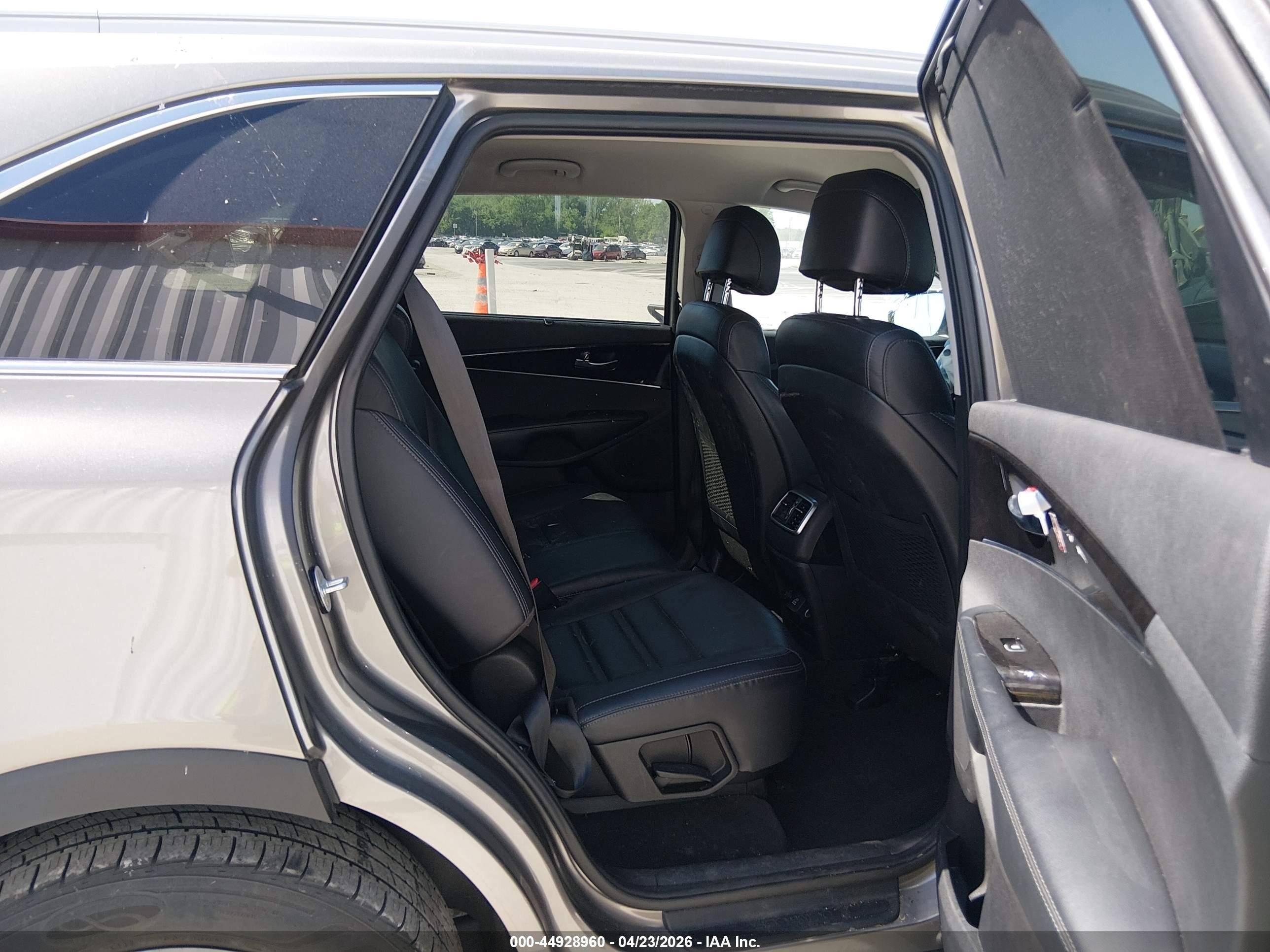 2017 Kia Sorento 3.3l Ex Gray vin: 5XYPHDA58HG296741