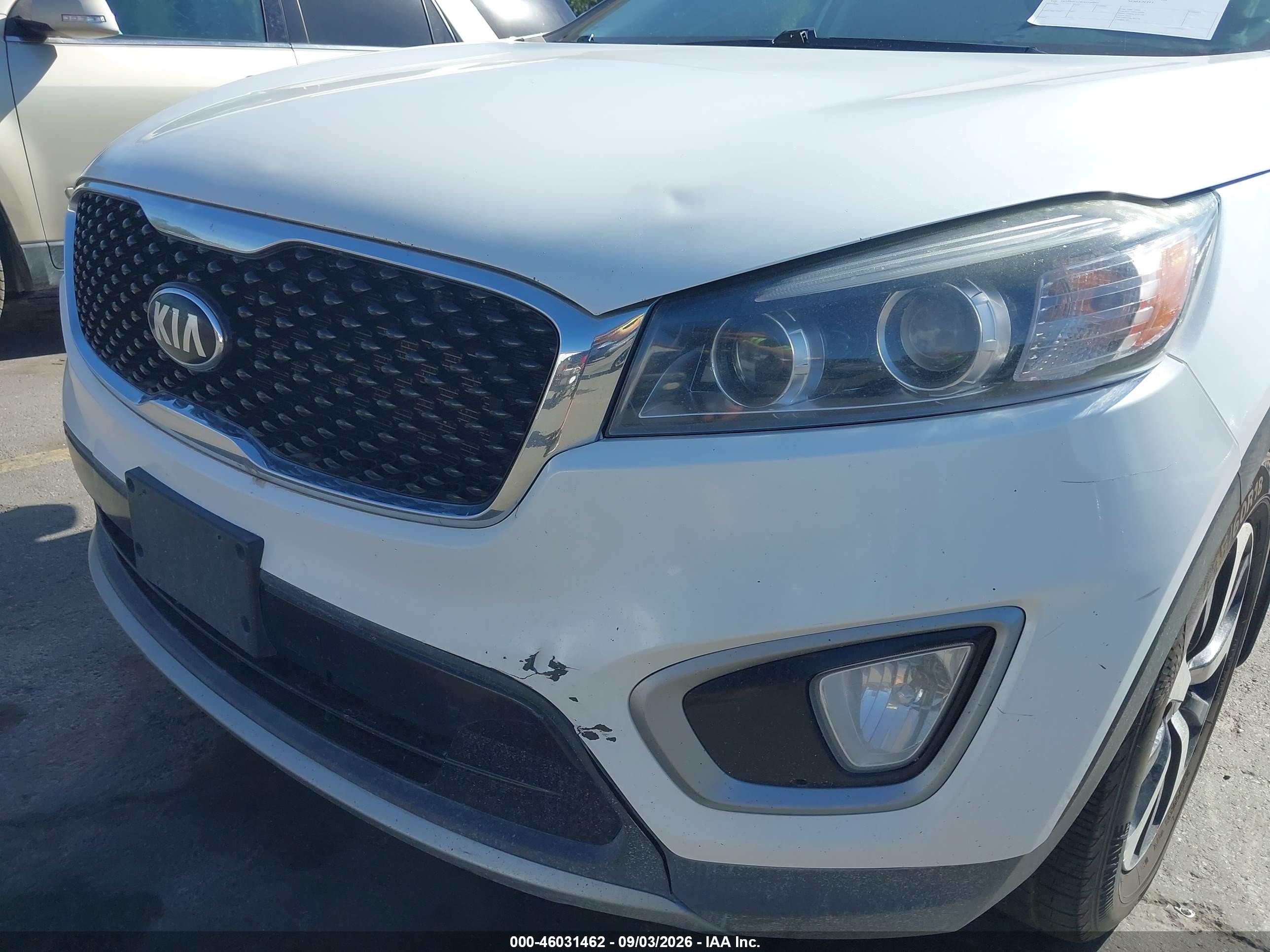2016 Kia Sorento 3.3l Ex White vin: 5XYPHDA59GG104841