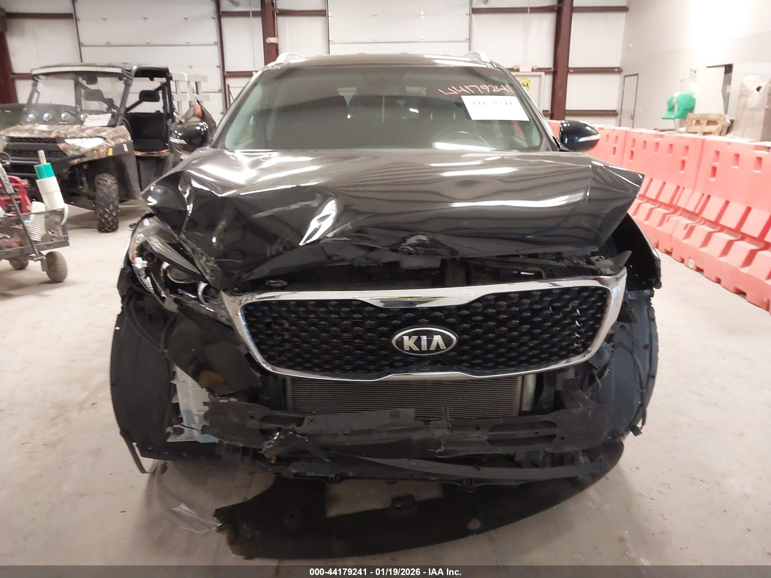 2016 Kia Sorento 3.3l Ex Black vin: 5XYPHDA5XGG162568