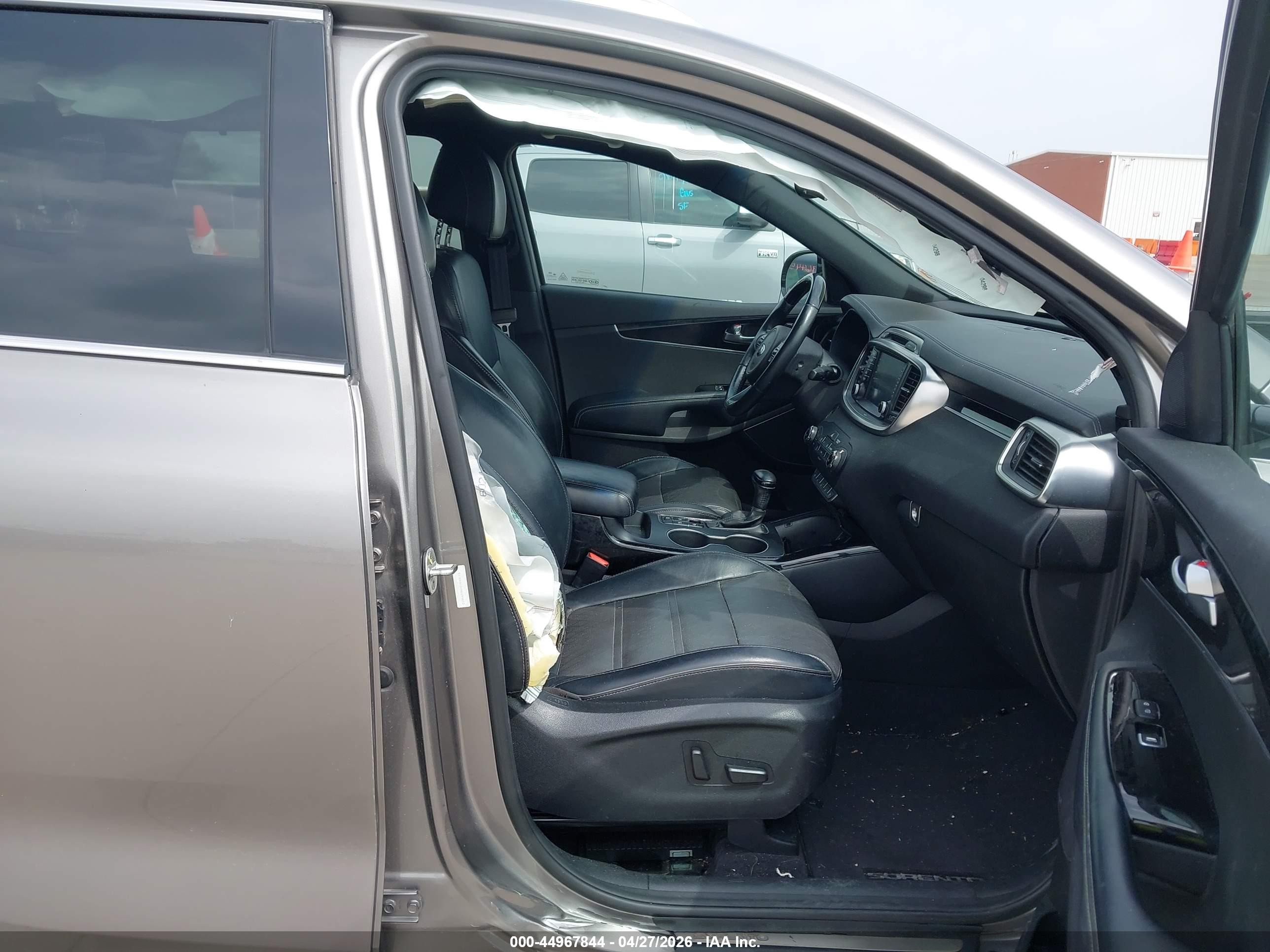 2017 Kia Sorento 3.3l Sxl Silver vin: 5XYPK4A50HG294872