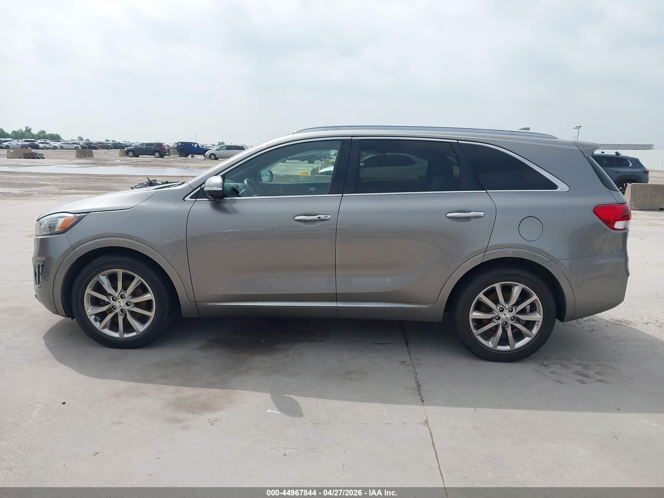 2017 Kia Sorento 3.3l Sxl Silver vin: 5XYPK4A50HG294872