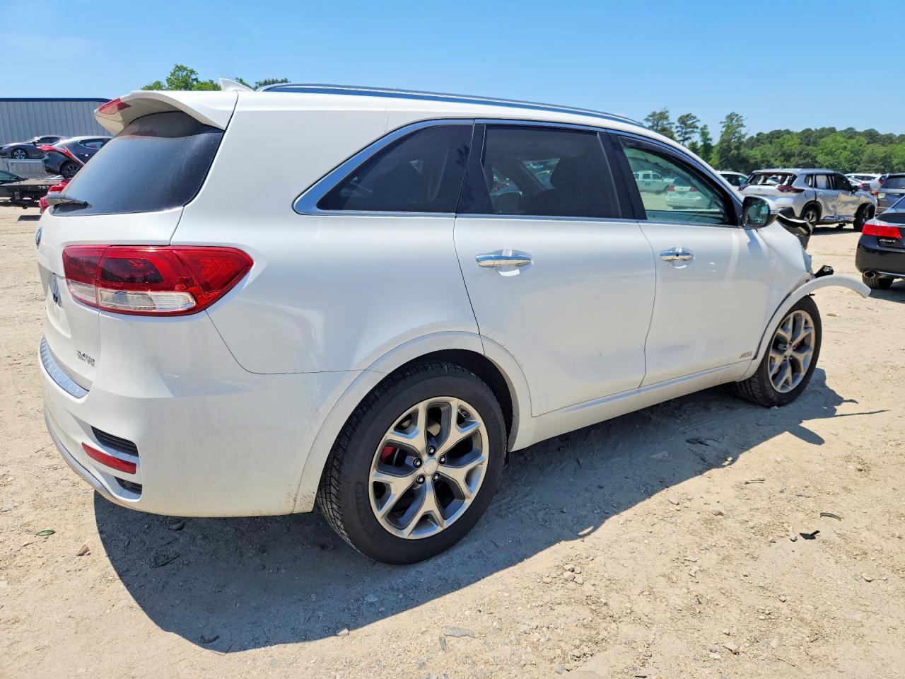 2016 Kia Sorento Sx V6 White vin: 5XYPKDA52GG103435