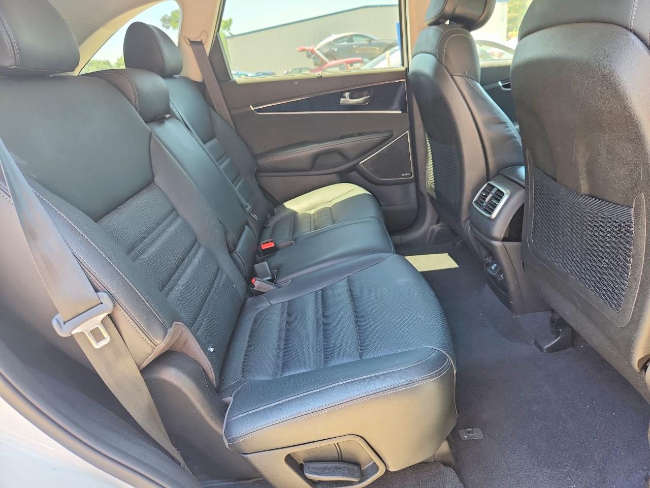 2016 Kia Sorento Sx V6 White vin: 5XYPKDA52GG103435