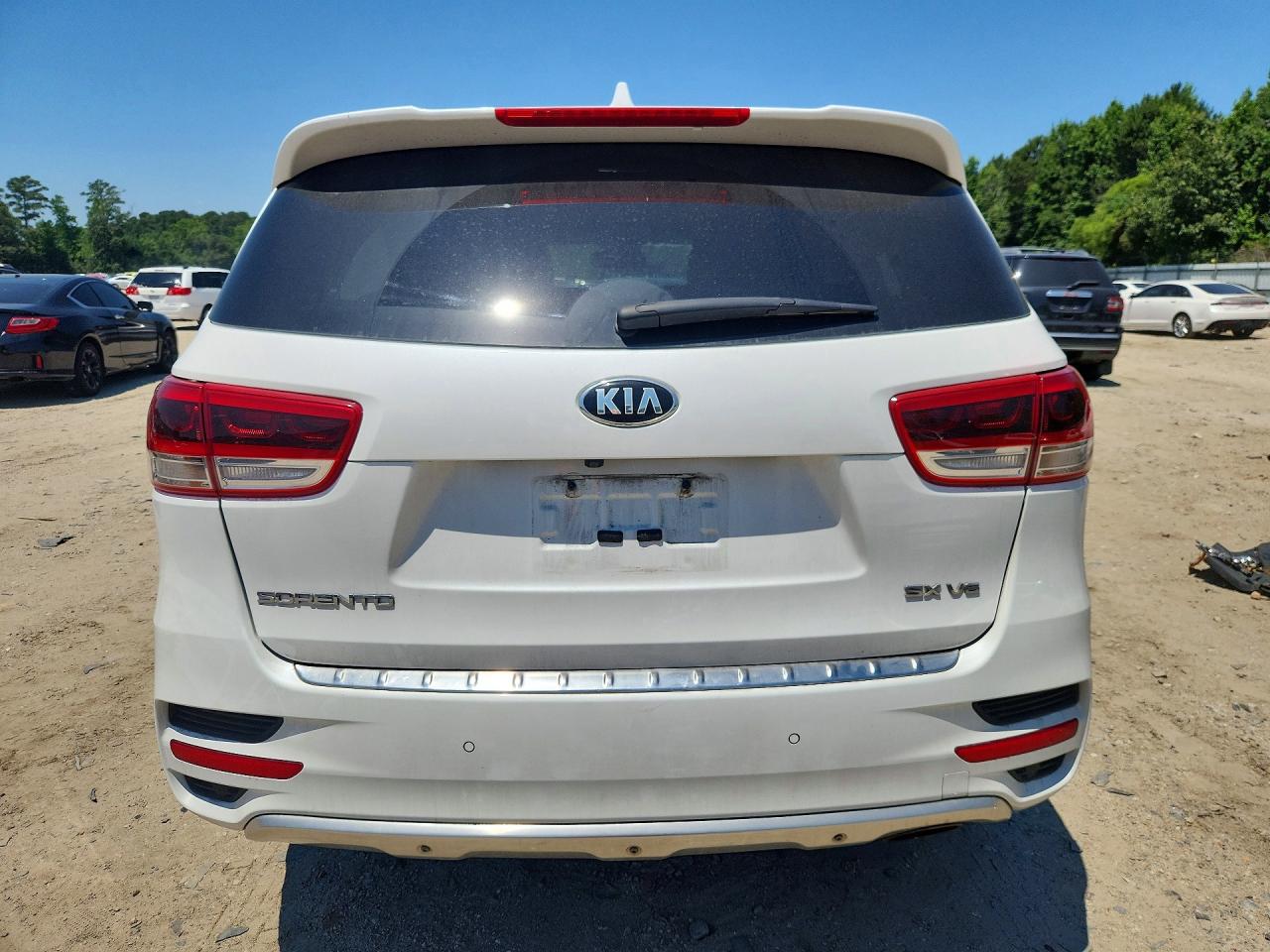 2016 Kia Sorento Sx V6 White vin: 5XYPKDA52GG103435