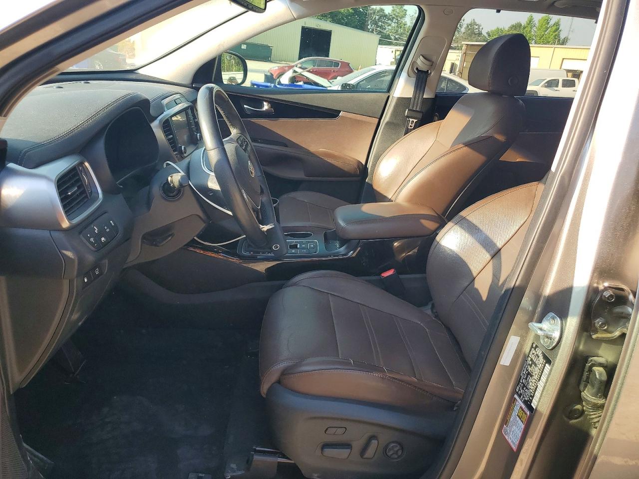 2019 Kia Sorento Sx V6 Tan vin: 5XYPKDA52KG500636