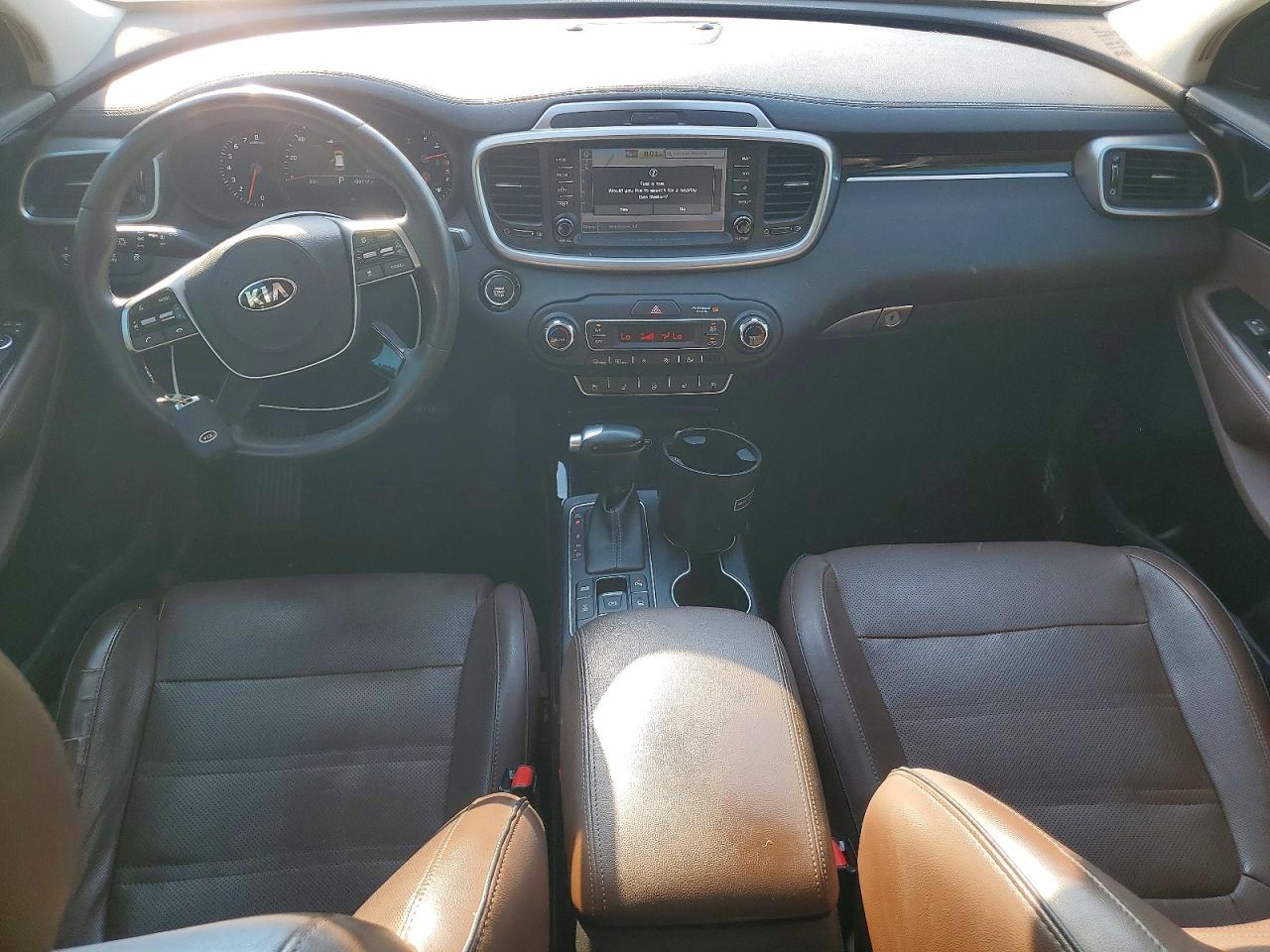 2019 Kia Sorento Sx V6 Tan vin: 5XYPKDA52KG500636
