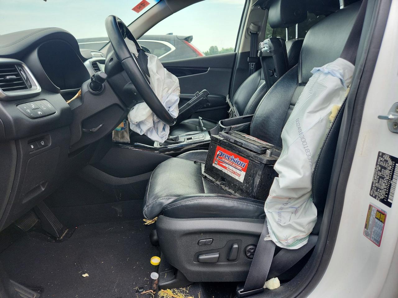 2019 Kia Sorento Sx V6 White vin: 5XYPKDA52KG542580