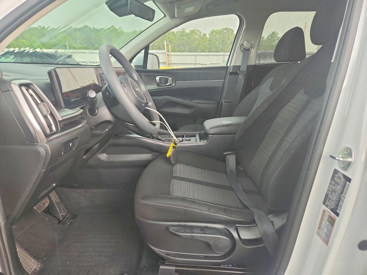2024 Kia Sorento Lx White vin: 5XYRG4JC7RG262964