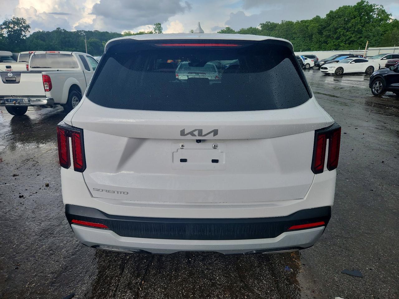 2024 Kia Sorento Lx White vin: 5XYRG4JC7RG262964