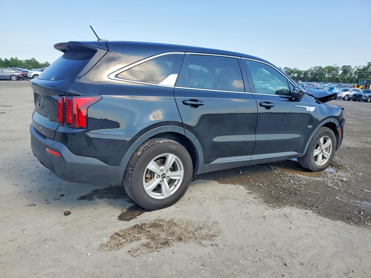 2022 Kia Sorento Black vin: 5XYRG4LC2NG142335