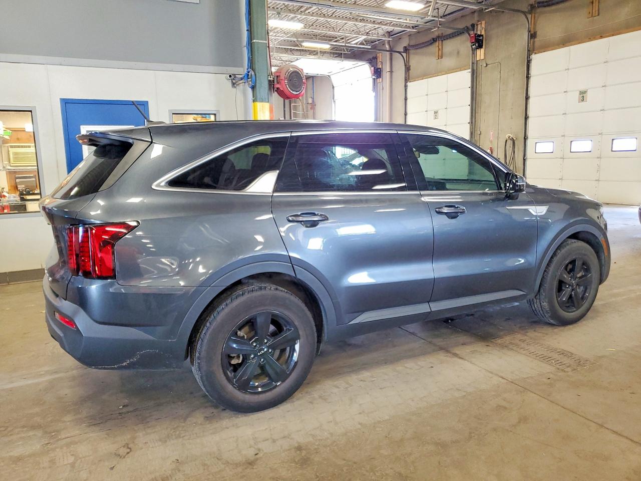 2022 Kia Sorento Lx Gray vin: 5XYRG4LC4NG100961