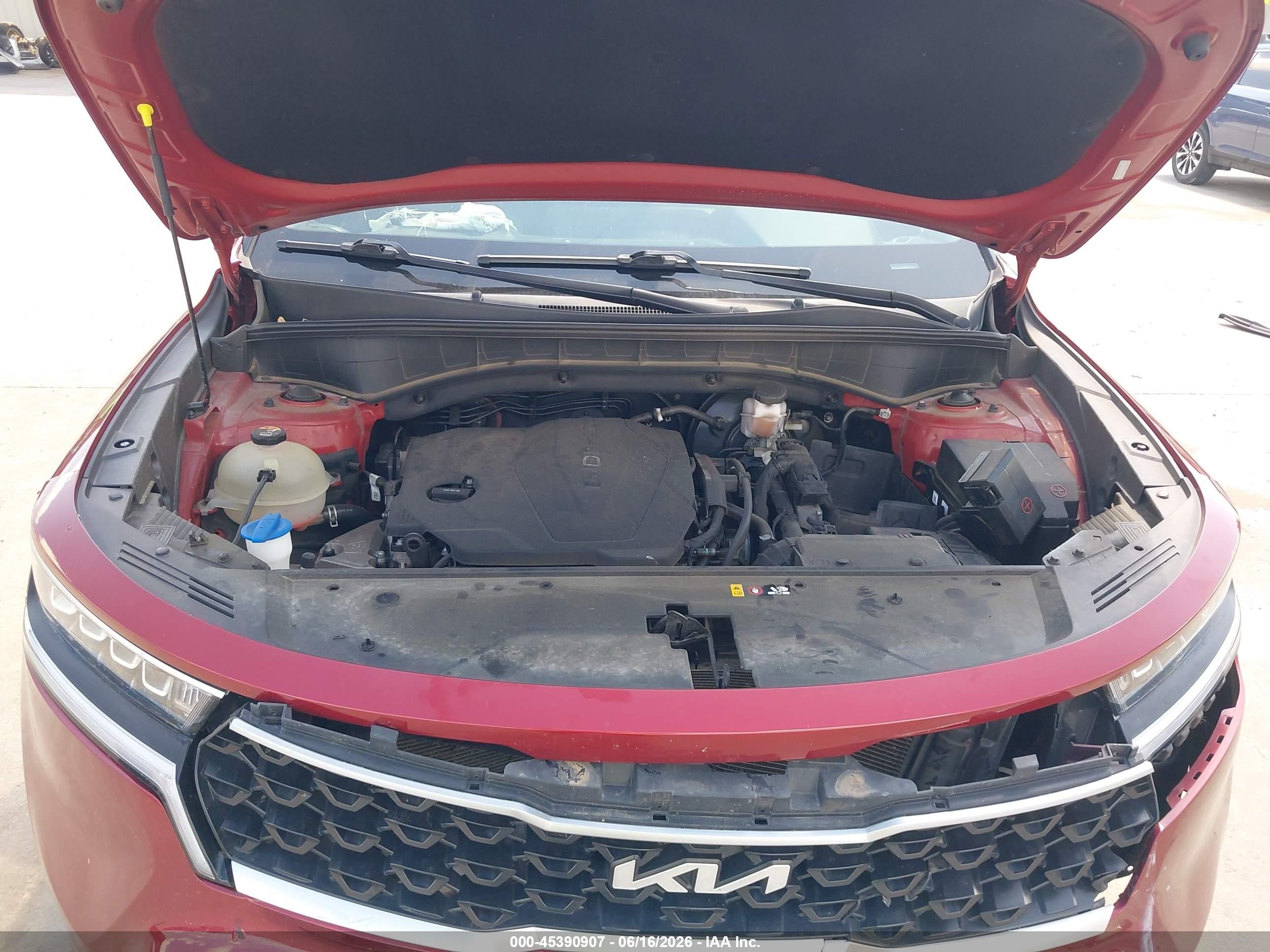 2022 Kia Sorento Lx Burgundy vin: 5XYRG4LC6NG092345
