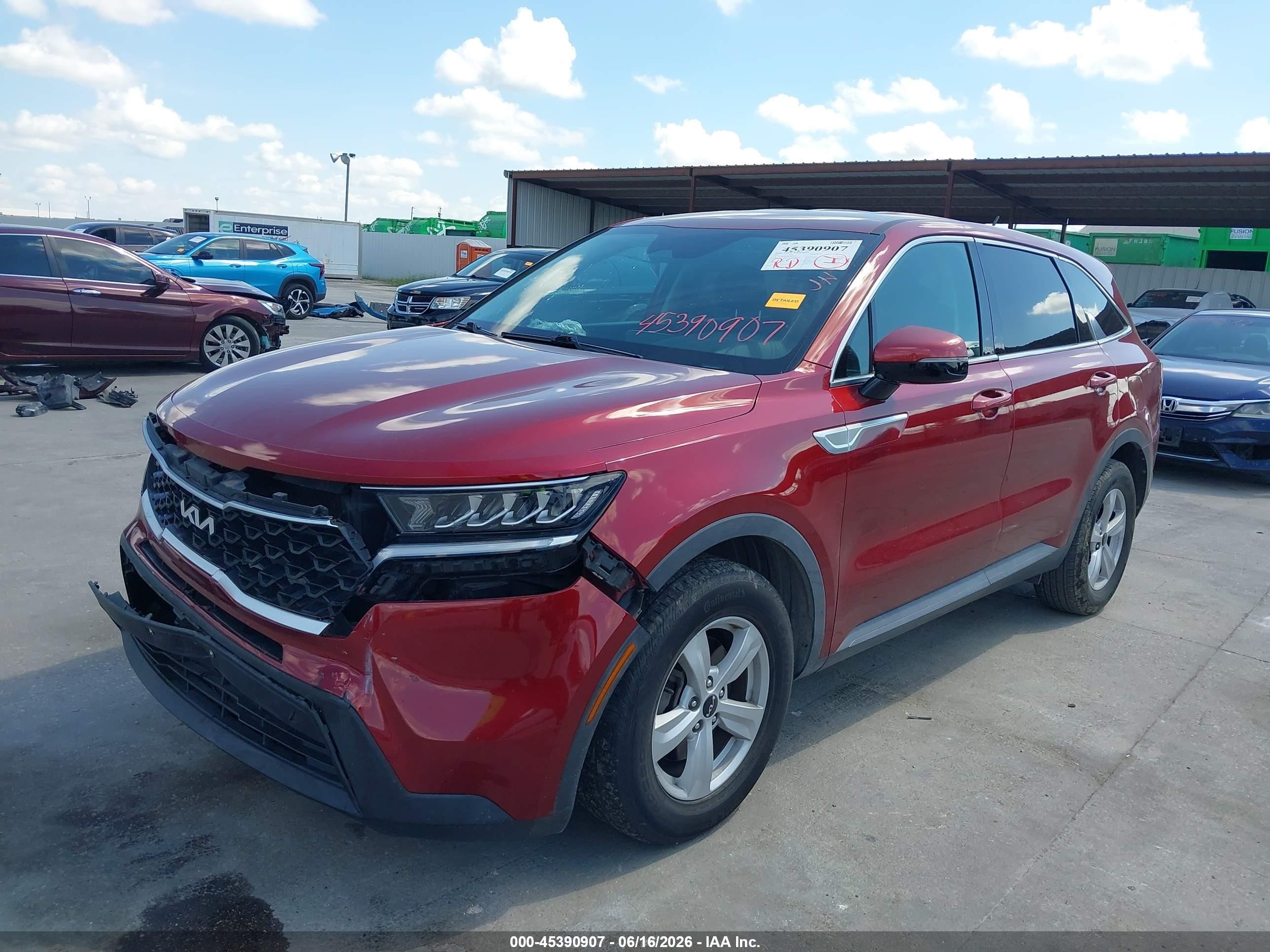 2022 Kia Sorento Lx Burgundy vin: 5XYRG4LC6NG092345