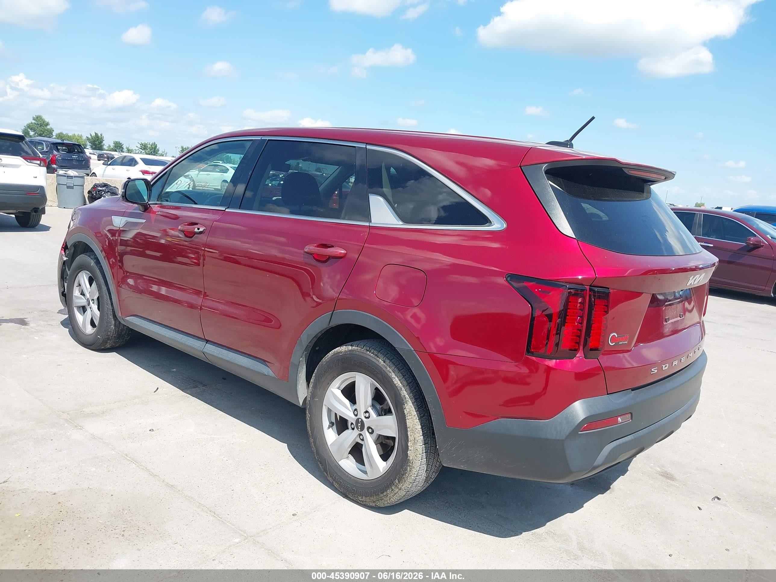 2022 Kia Sorento Lx Burgundy vin: 5XYRG4LC6NG092345