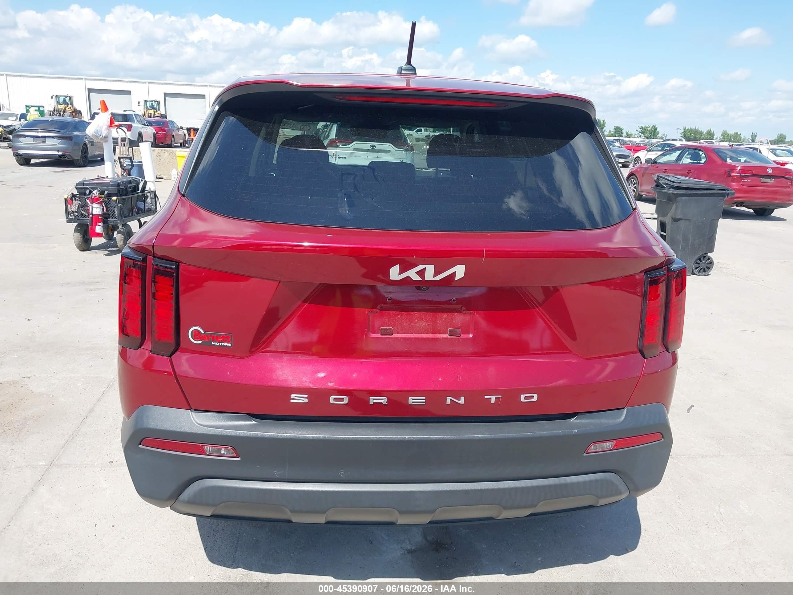 2022 Kia Sorento Lx Burgundy vin: 5XYRG4LC6NG092345