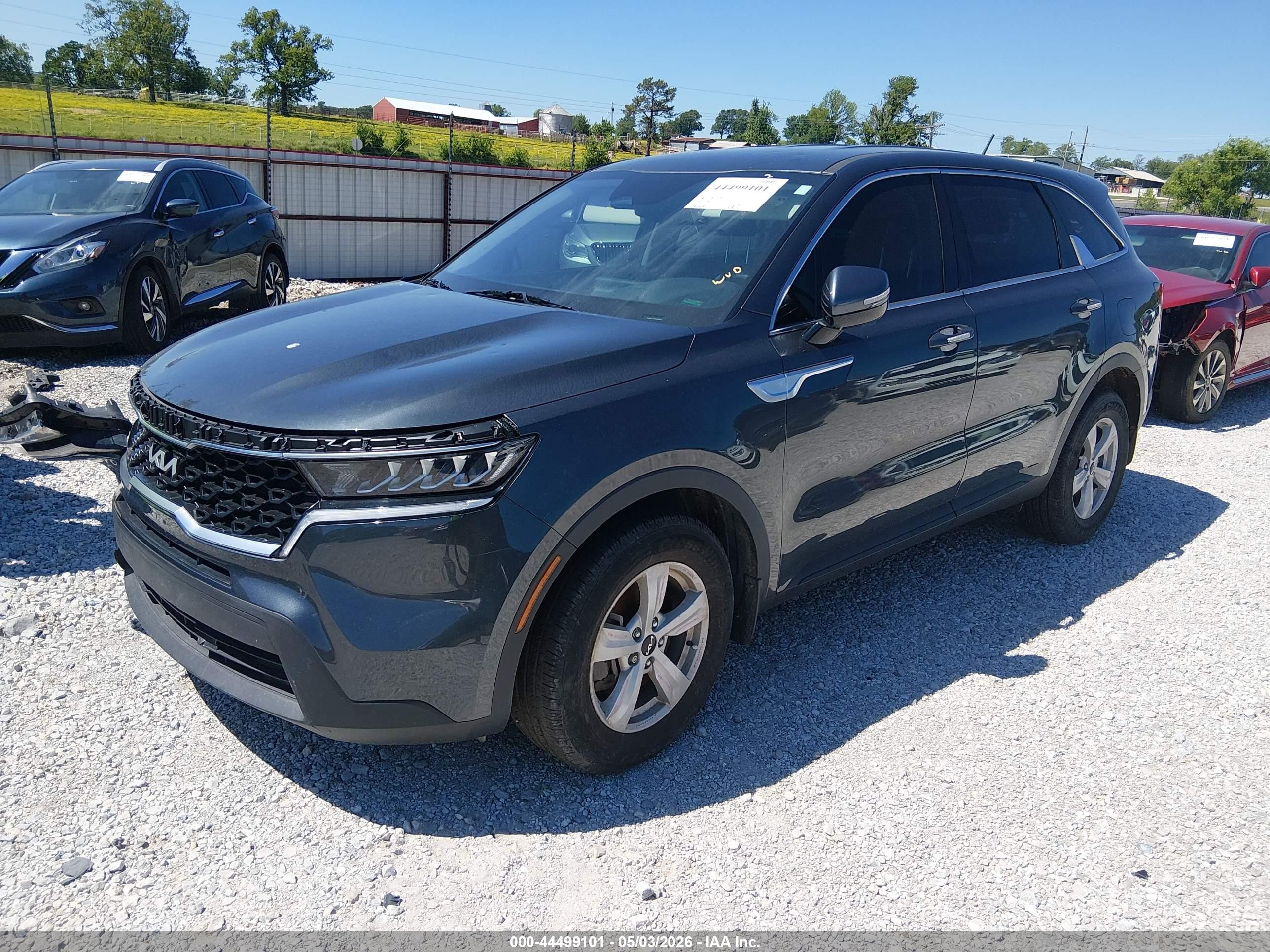 2022 Kia Sorento Lx Gray vin: 5XYRG4LC9NG137021