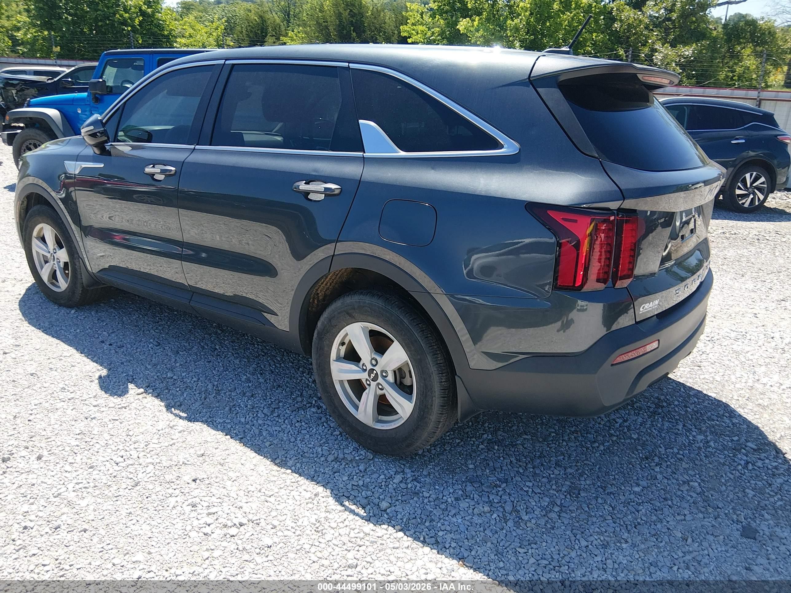 2022 Kia Sorento Lx Gray vin: 5XYRG4LC9NG137021