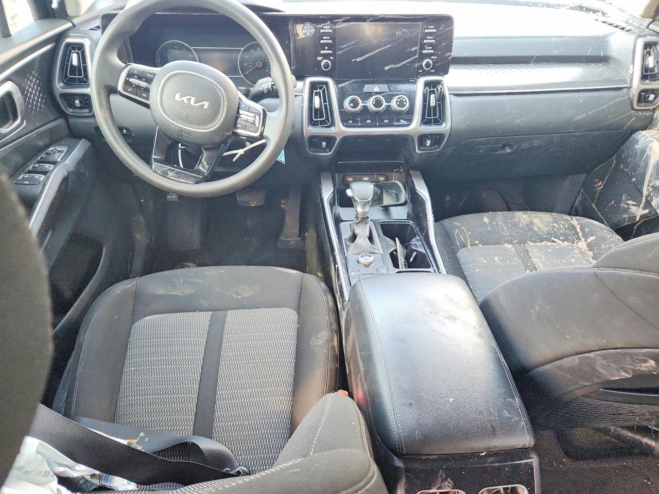 2022 Kia Sorento Lx Black vin: 5XYRG4LCXNG110152