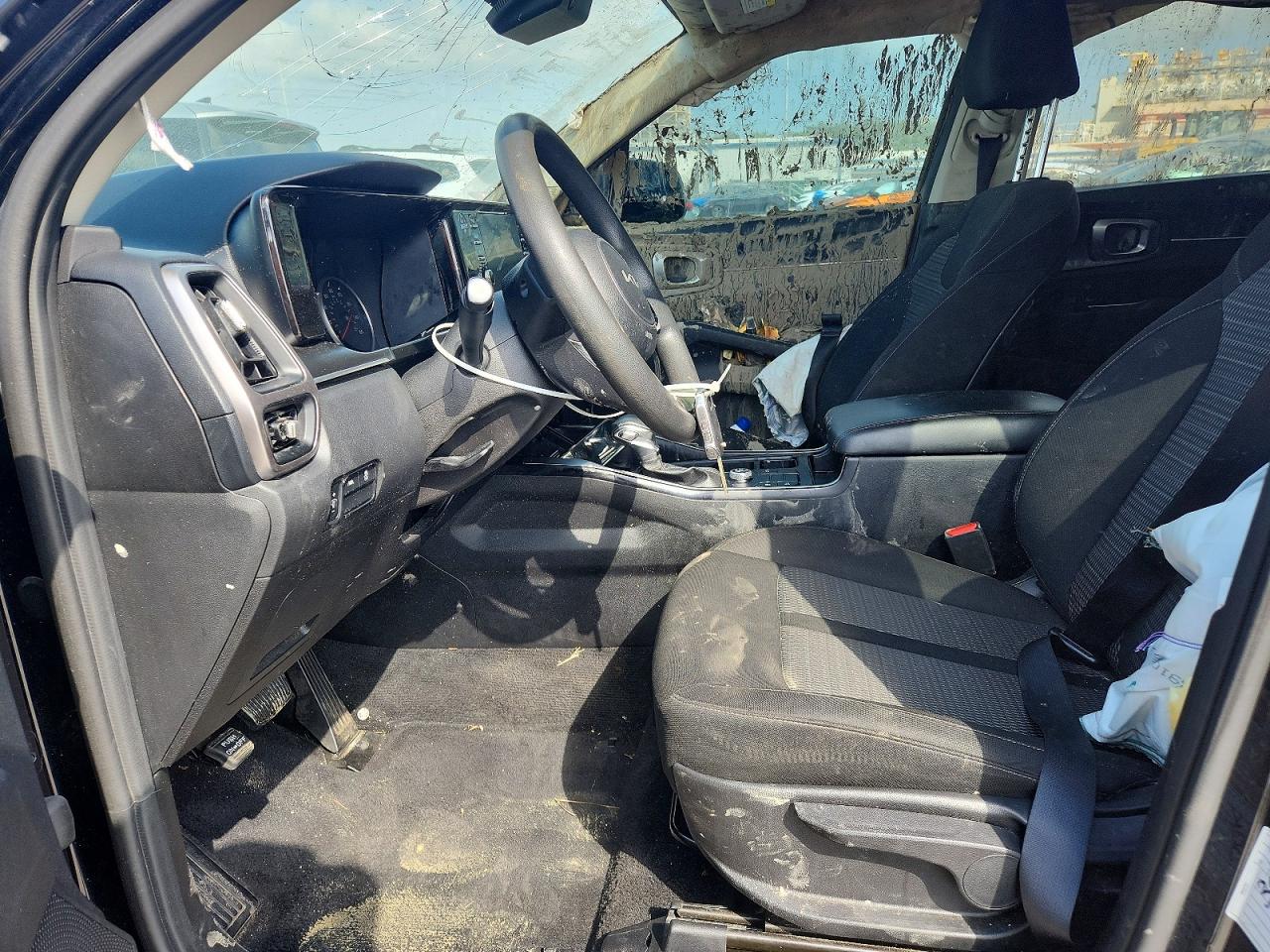 2022 Kia Sorento Lx Black vin: 5XYRG4LCXNG110152