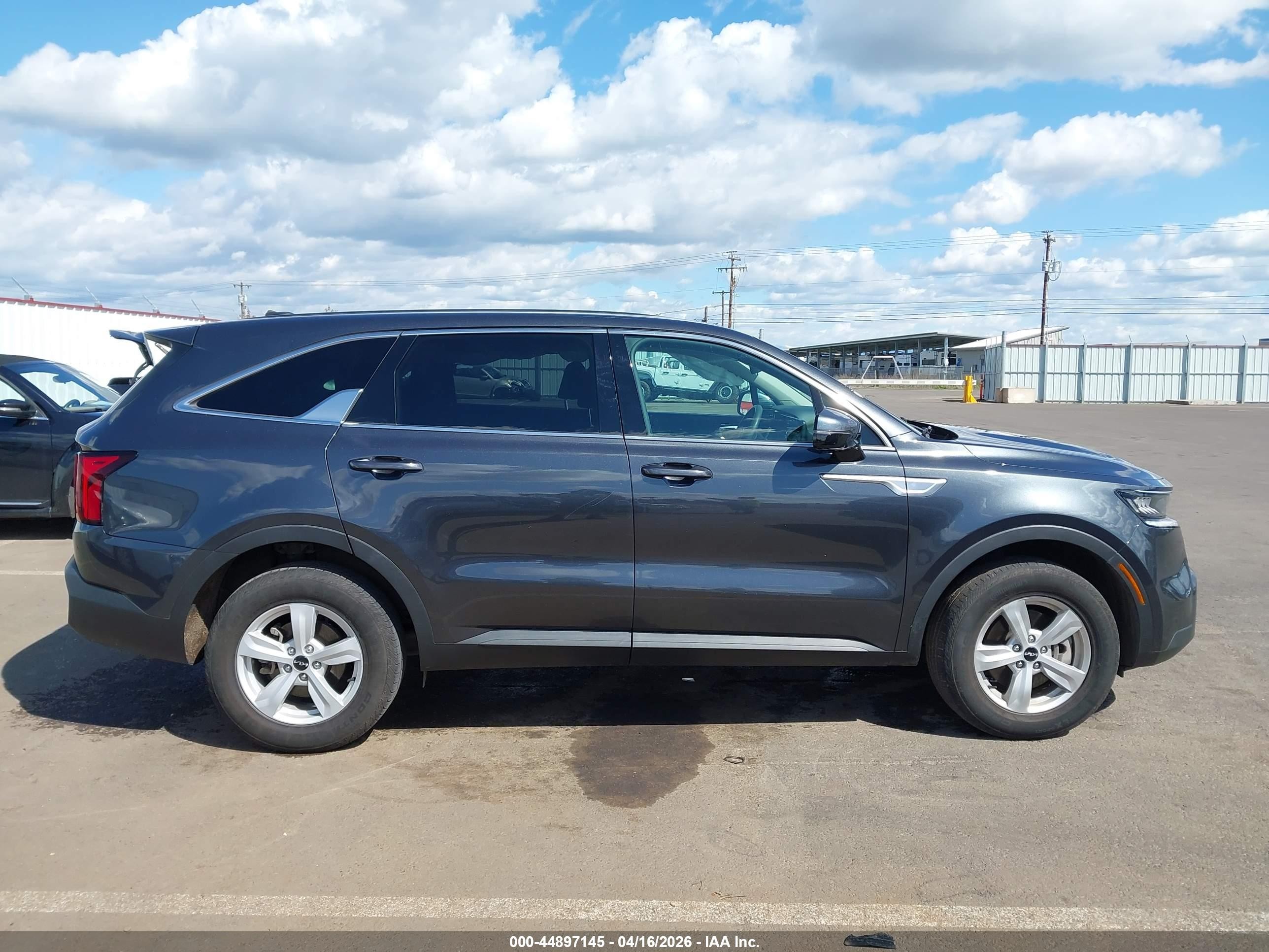 2022 Kia Sorento Lx Black vin: 5XYRGDLC7NG091690