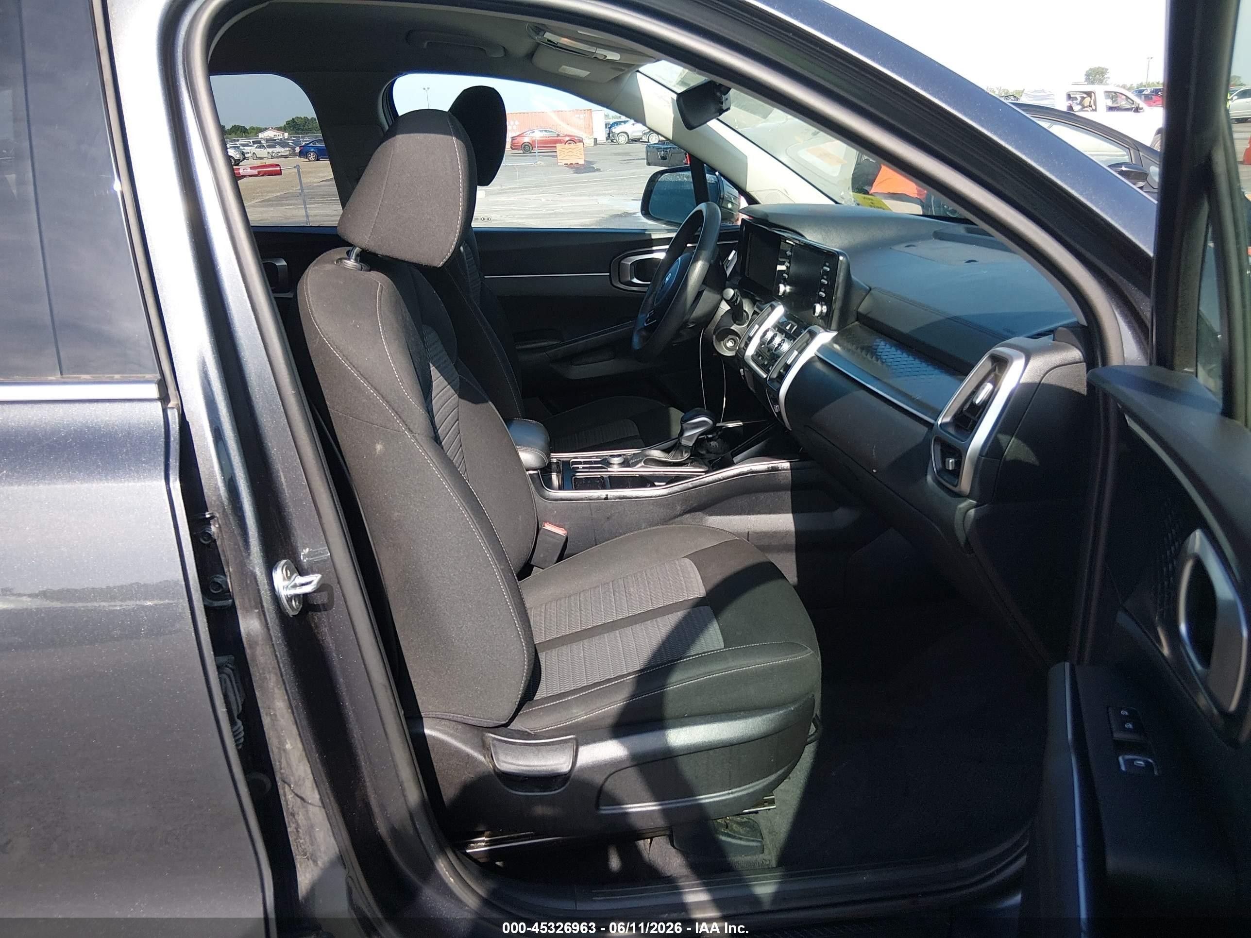 2021 Kia Sorento Lx Серый vin: 5XYRGDLC8MG034123