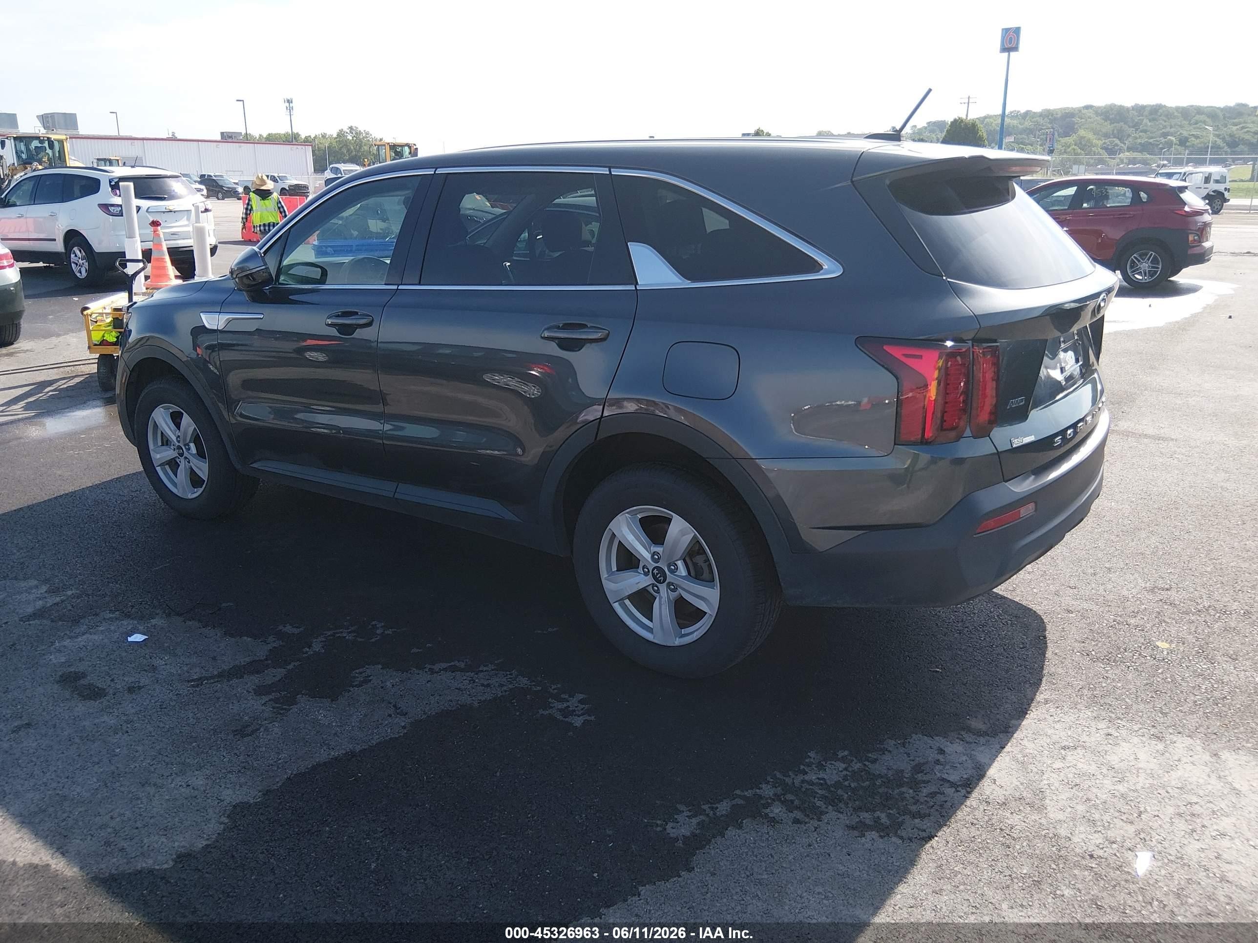 2021 Kia Sorento Lx Серый vin: 5XYRGDLC8MG034123