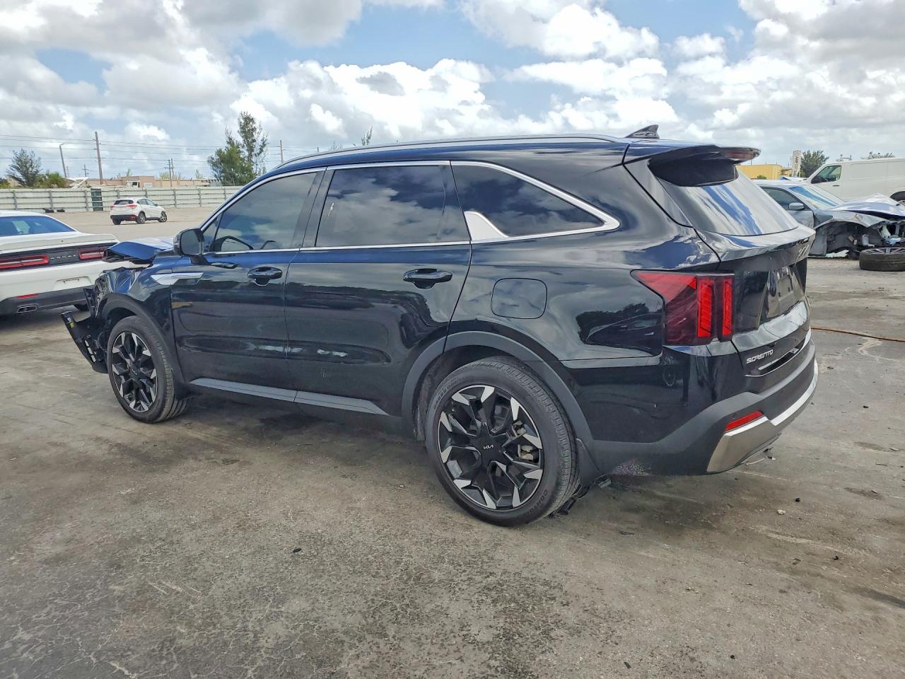 2024 Kia Sorento Ex Black vin: 5XYRH4JF2RG271563