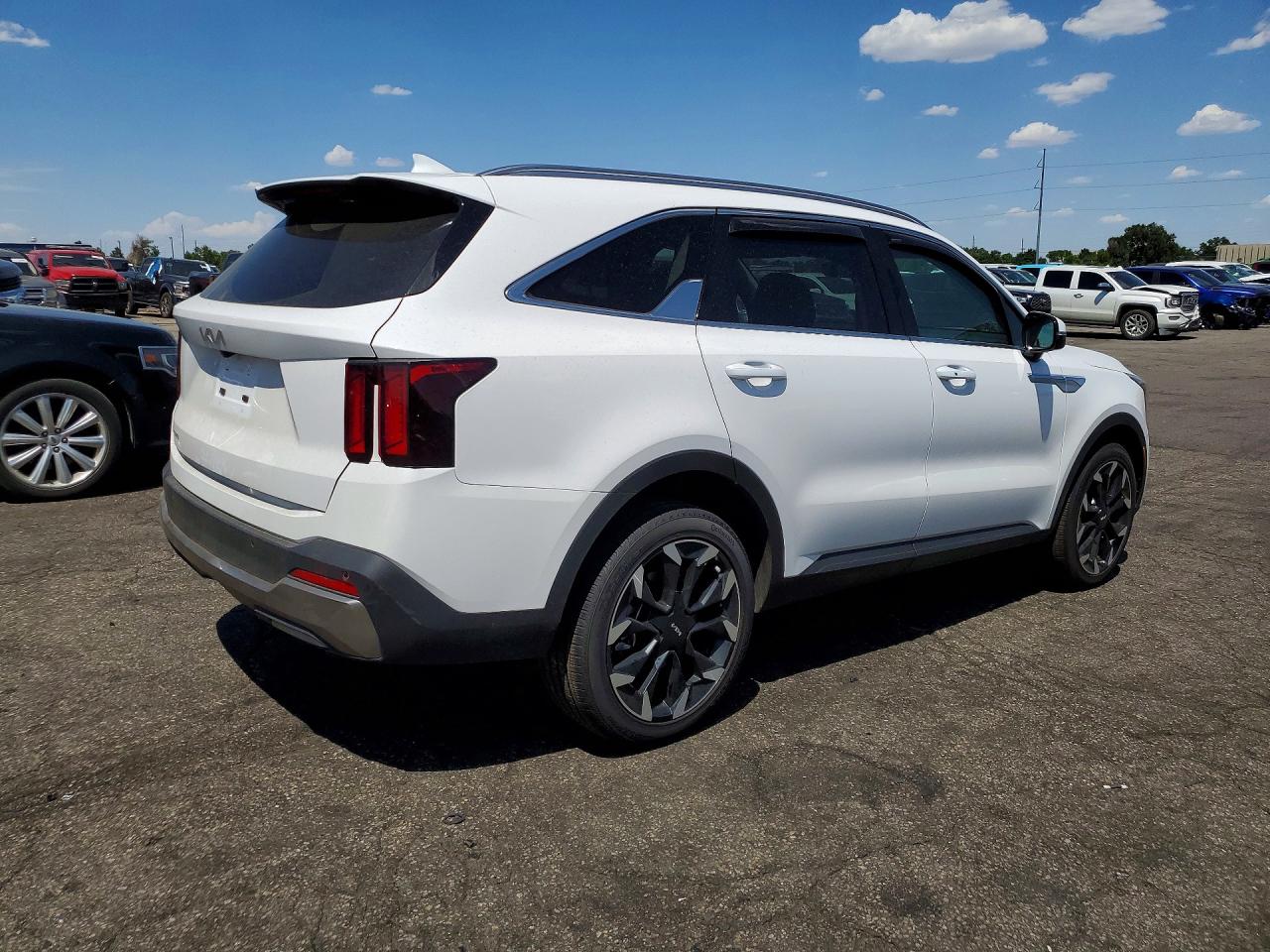 2025 Kia Sorento Ex White vin: 5XYRH4JF3SG375467