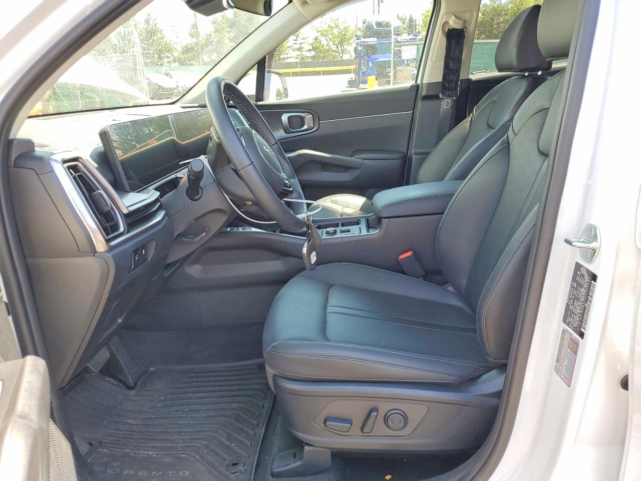 2025 Kia Sorento Ex White vin: 5XYRH4JF3SG375467