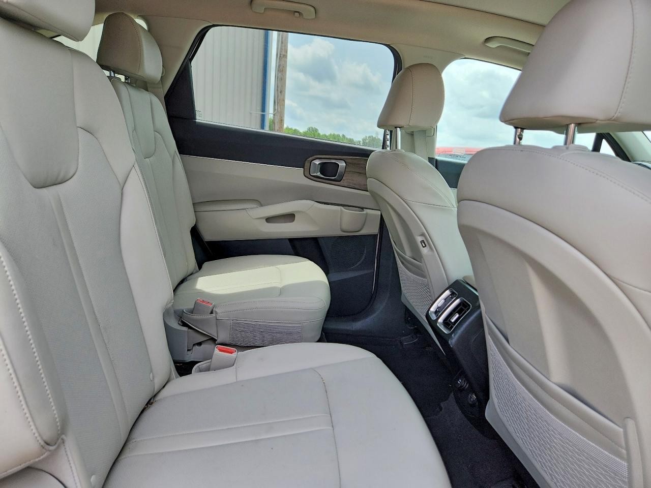 2022 Kia Sorento Ex White vin: 5XYRH4LF1NG145265